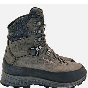 Lowa  Tibet gtx.  Mtountaineer  Boots Men's Dark Brown and Black Outdoor Boots